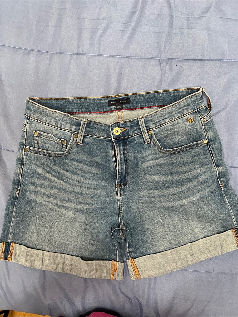Tommy Hilfiger Women's Blue Denim Roll-Cuff Shorts